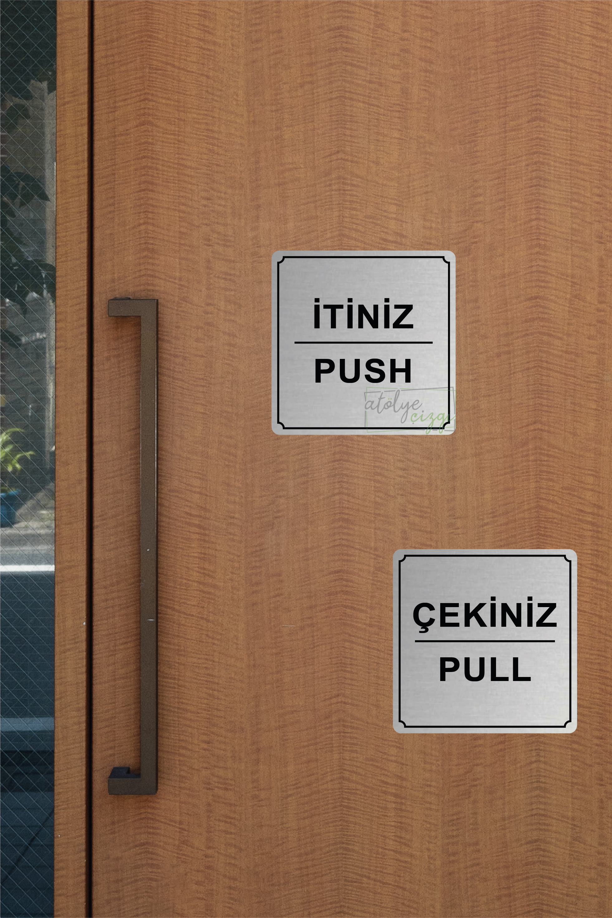 İtiniz%20/%20Çekiniz%20Yönlendirme%20Levhası%2010%20cm%20x%2010%20cm%20Gümüş%20Fırçalı%20Metal%201%20Çift