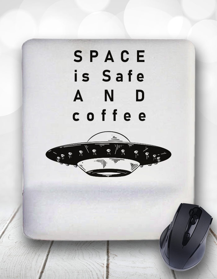 Space%20is%20Safe%20and%20Coffee%20Bilek%20Destekli%20Mouse%20Pad